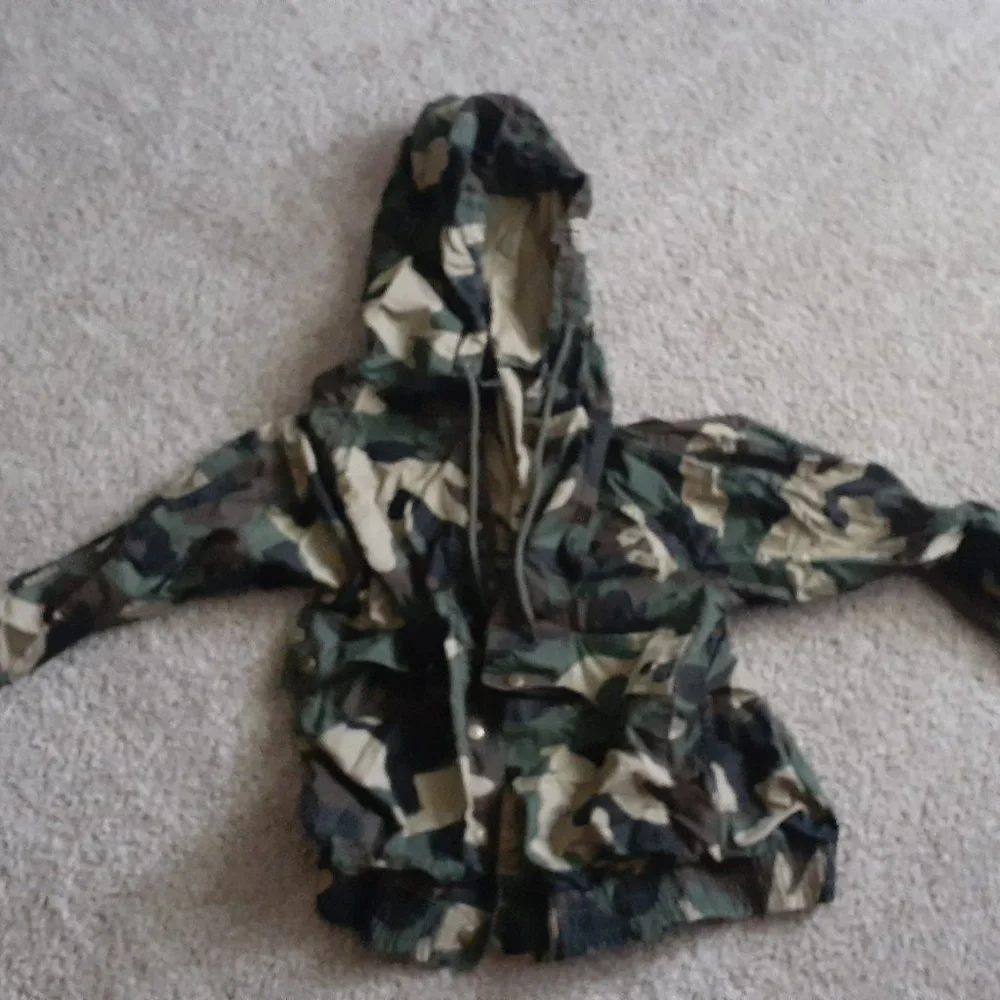 Camo button up jacket - Picture 1 of 1